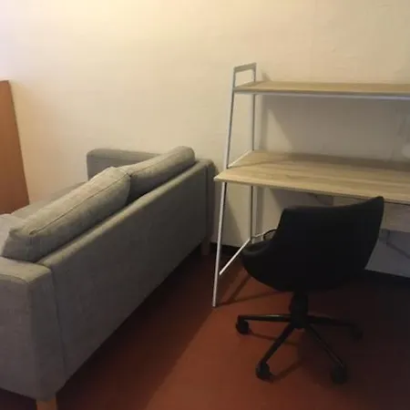 Apartment Au Coeur De La Vieille Nimes